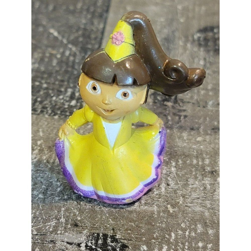 Viacom 2006 Dora explorer at yellow princess‎ dress toy figure